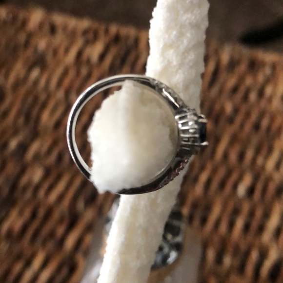 Sterling Silver sapphire ring w/cubic zirconia - Picture 6 of 6